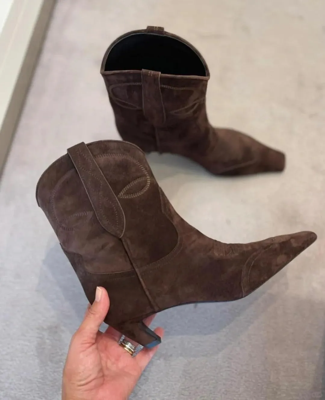 Cowboy Ankle Suede Boots For Women Kitten Heel Embroidery Chelsea Short Boots Fashion Low Heel Riding Short Bootie