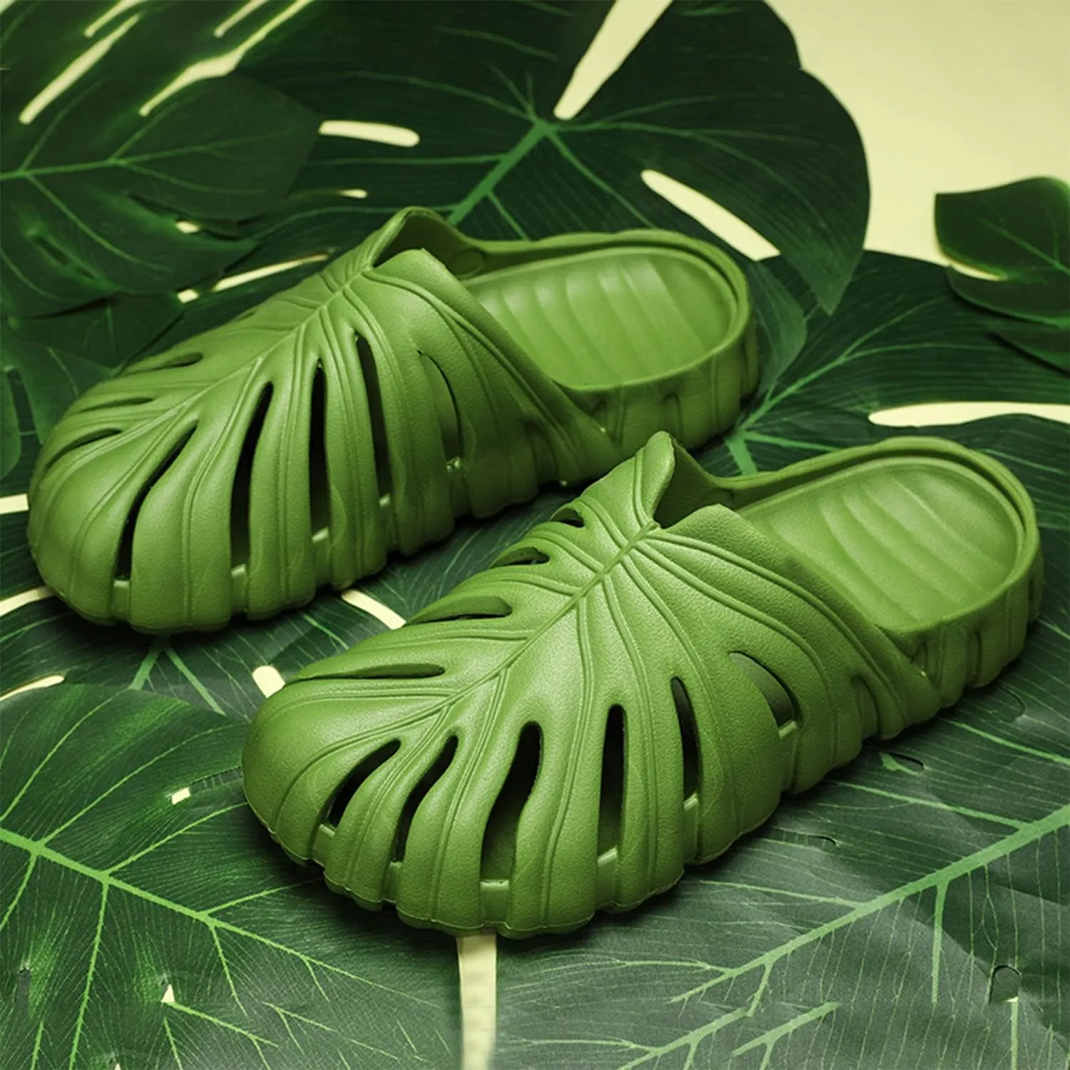 Monstera Slippers, Monstera Leaf Slides, Monstera Pillow Slippers Non-Slip Quick Drying Soft Open Toe Bathroom Sandals Shower Slippers Monstera Slides for Women and Men (US9, Black)