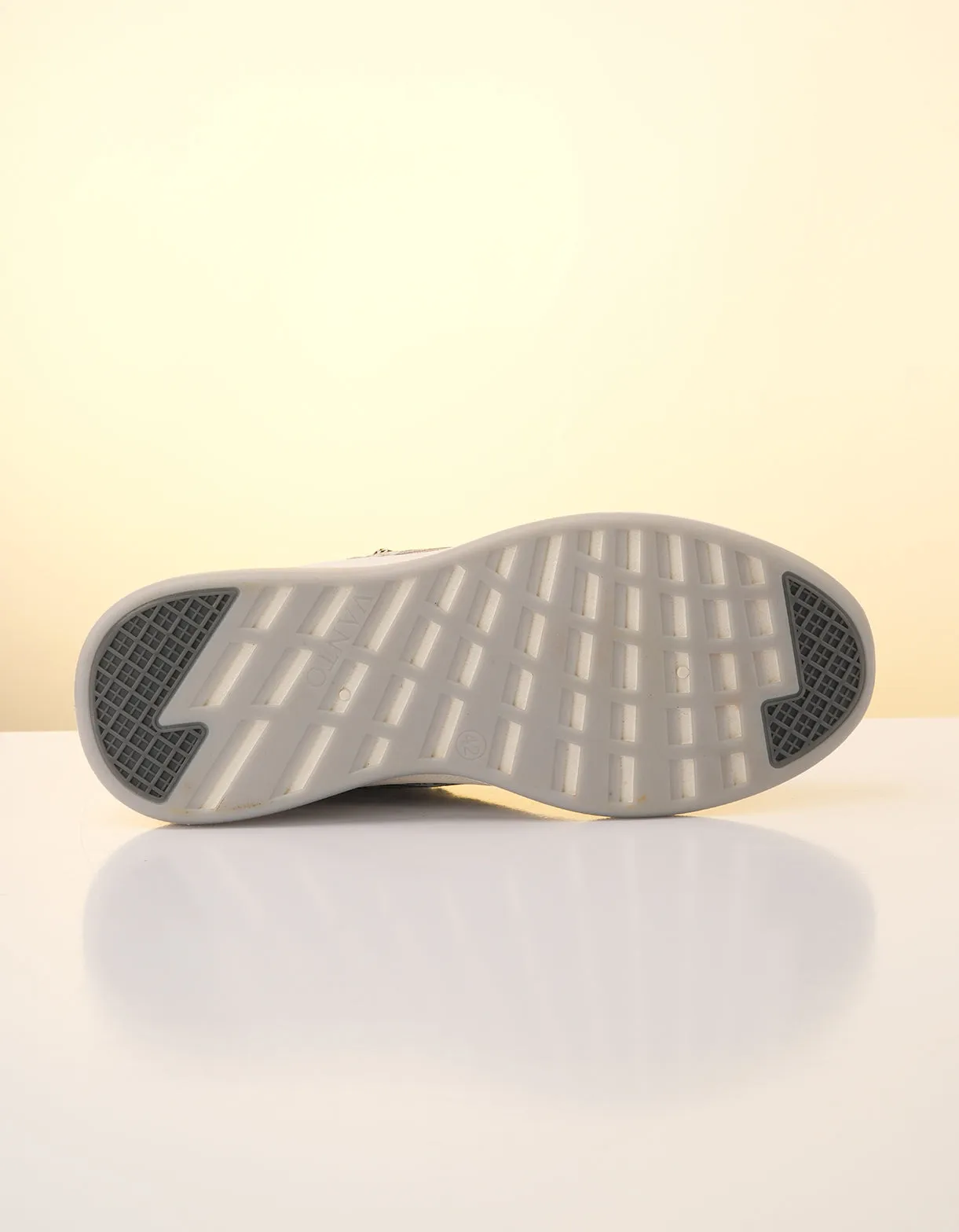 Urban Trek Gray Mesh Sneakers
