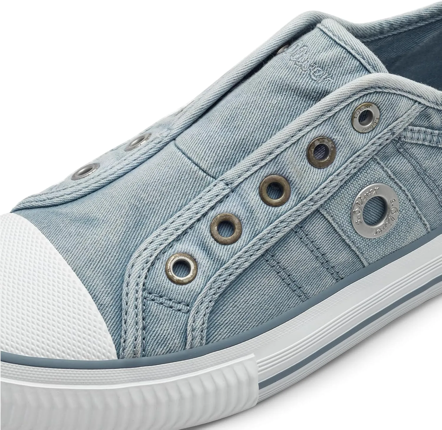Women's Low-top Sneakers